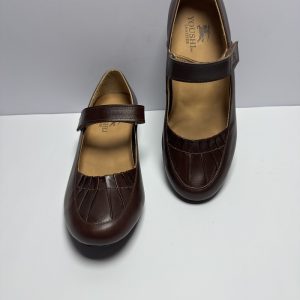 کفش زنانه طبی برند R&W